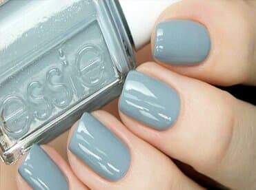 Regular Manicure Essie Verde