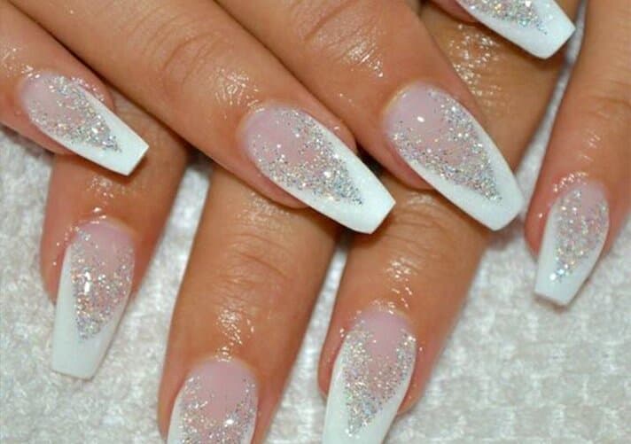 Acrilico Manicure con Diseño en Blanco