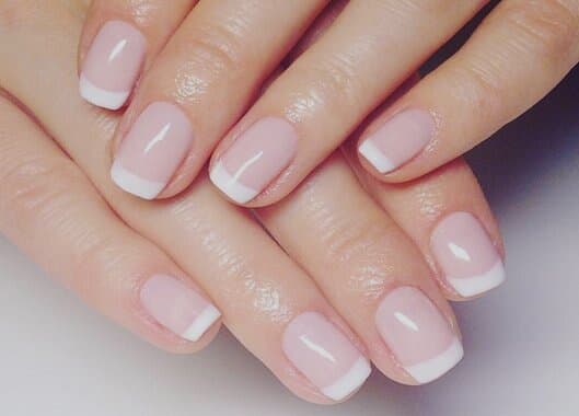 Manicura Esmalte Permanente con French